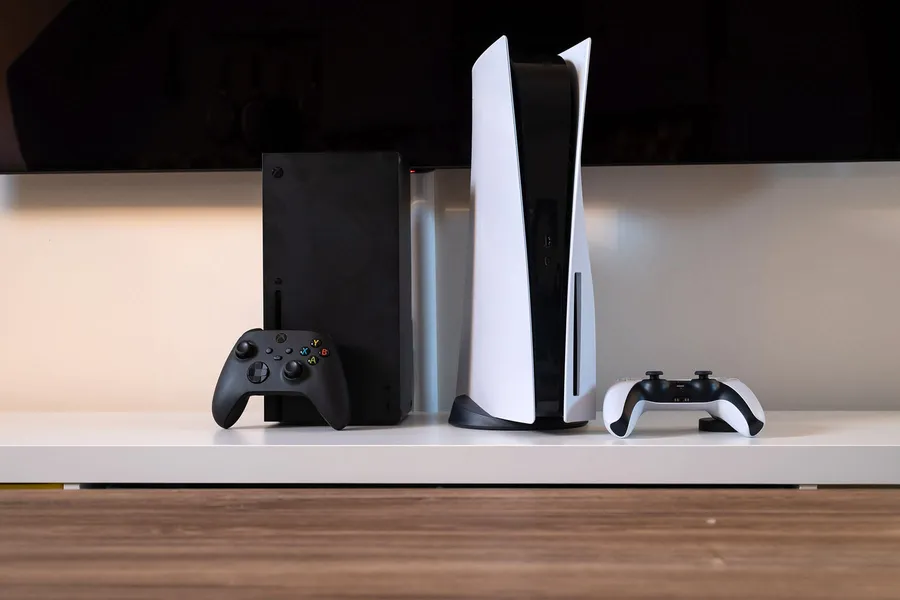 PlayStation 5 vs Xbox Series X/S: Qual console de videogame vale mais a  pena comprar?