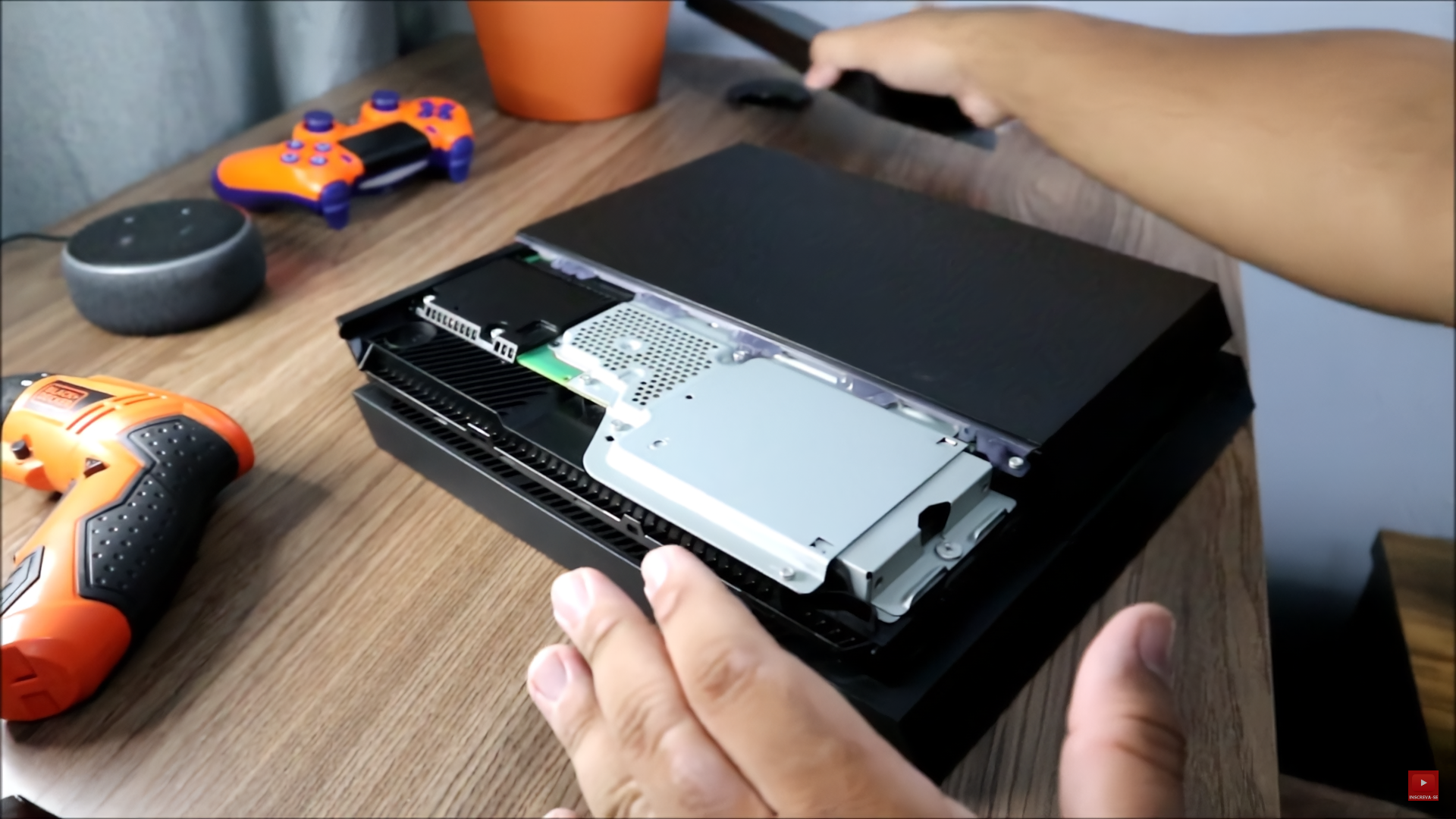 Como Instalar um SSD no PlayStation 4 – Guia Completo